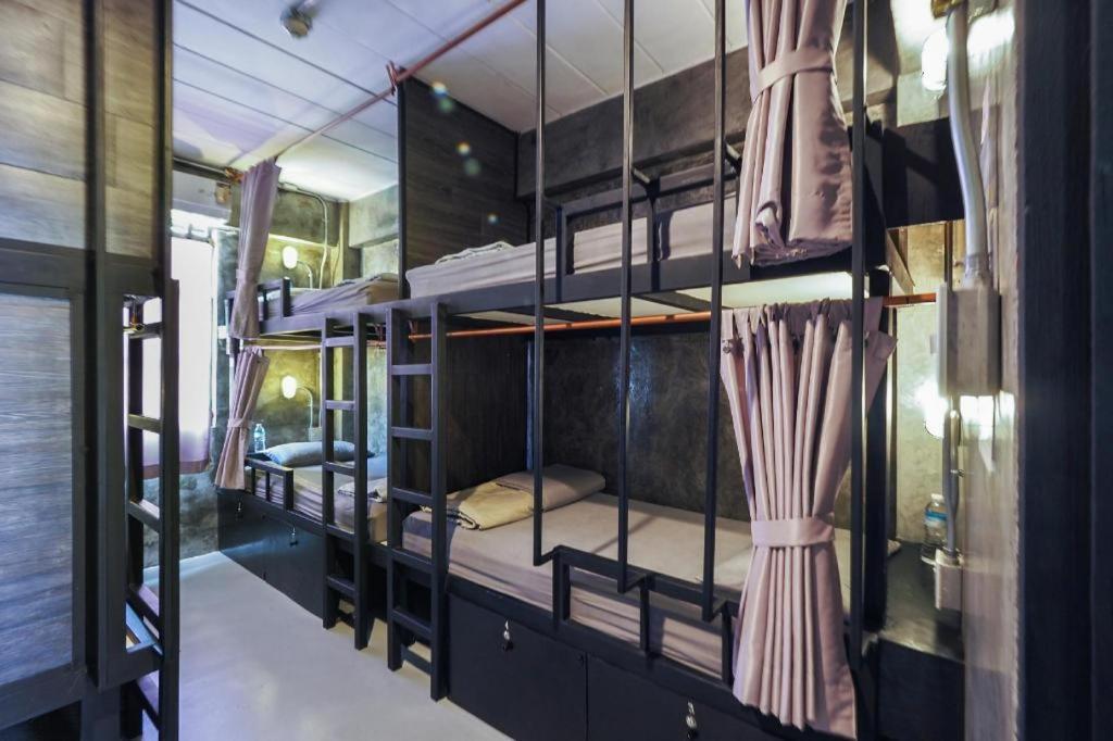 Vm1 Hostel Bangkok Kültér fotó